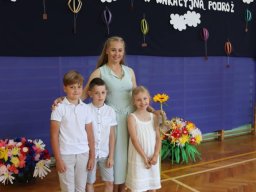 4424883229316119221000908912435606249143122n